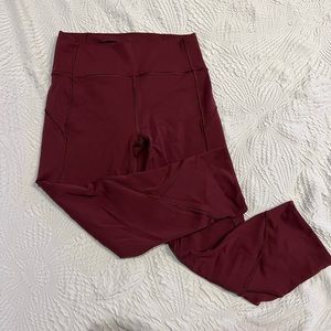 Lululemon Fast and Free 3/4 Length leggings size 6 in Maroon